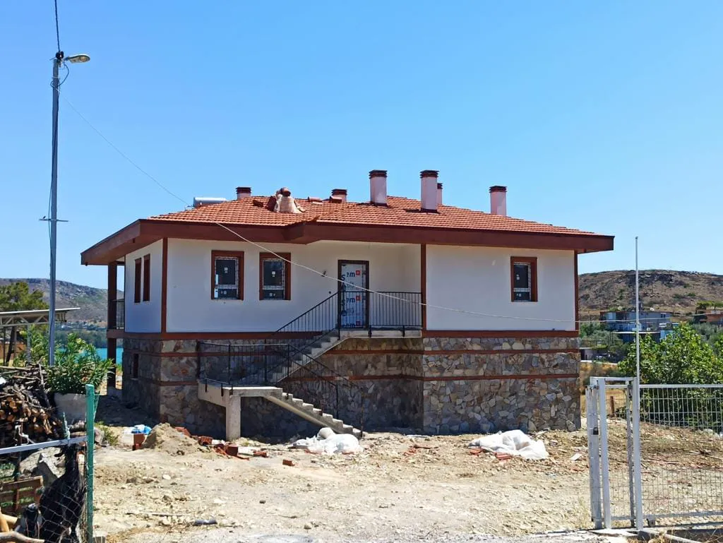 Ankara Çatı Tamiri ve Çatı Aktarma Rehberi: %100 Garantili Çözümler ve Profesyonel Usta Hizmetleri